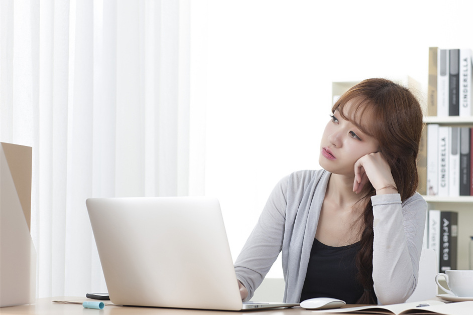 如果發(fā)現(xiàn)報價出錯，該如何挽回客戶？